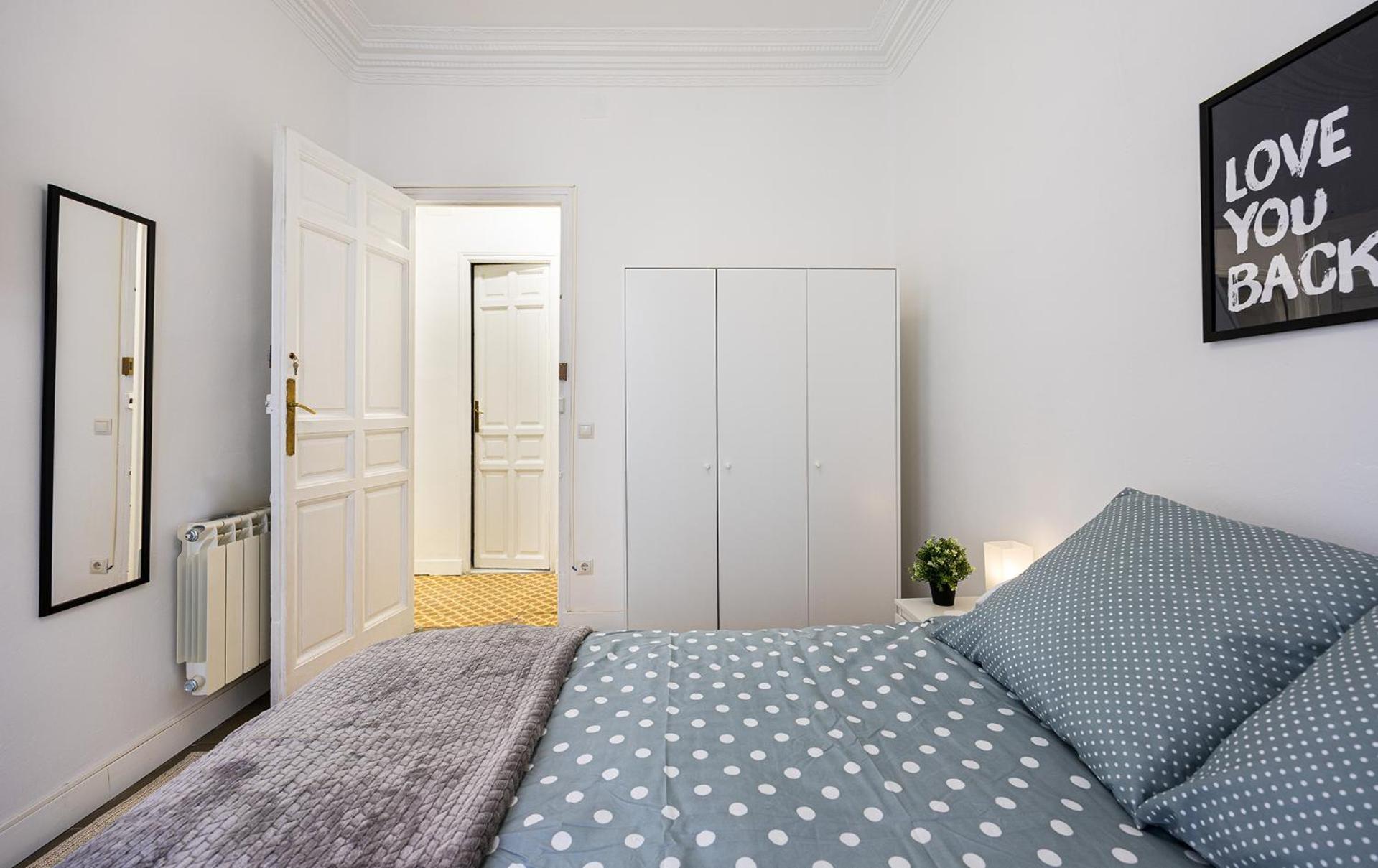 Anton Rooms Мадрид Экстерьер фото